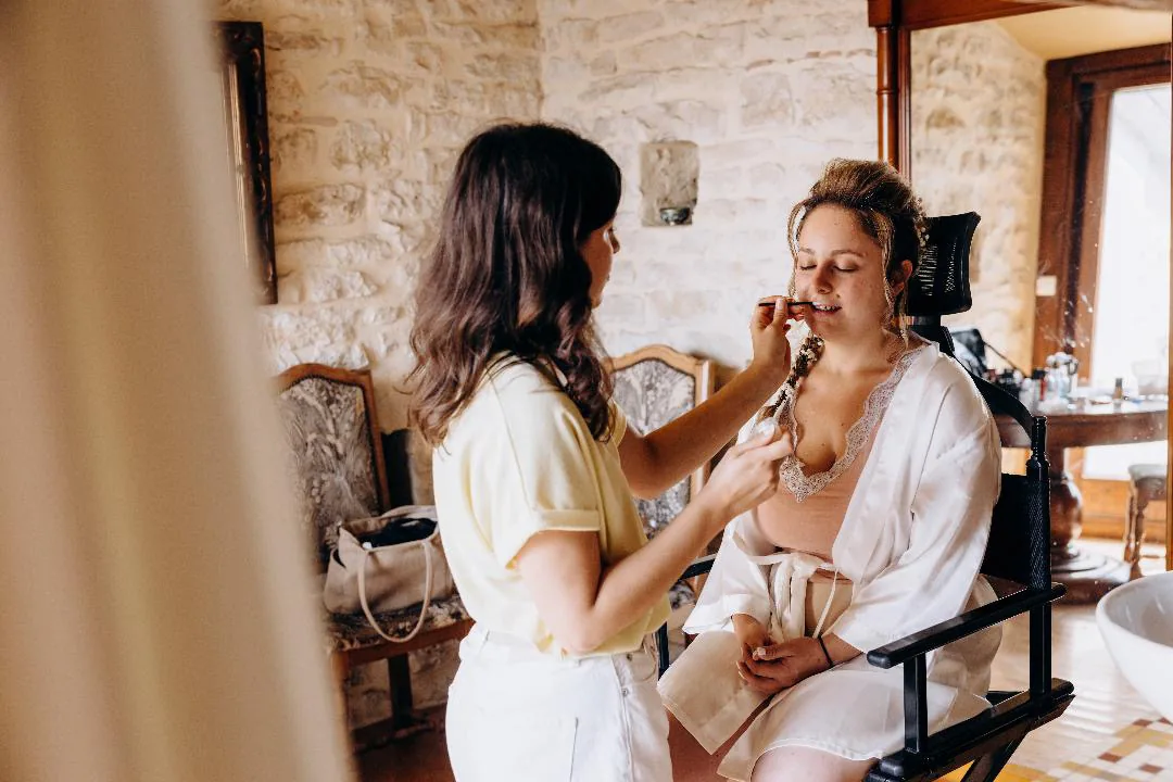 Coulisses des preparatifs, Manoushka Beaute